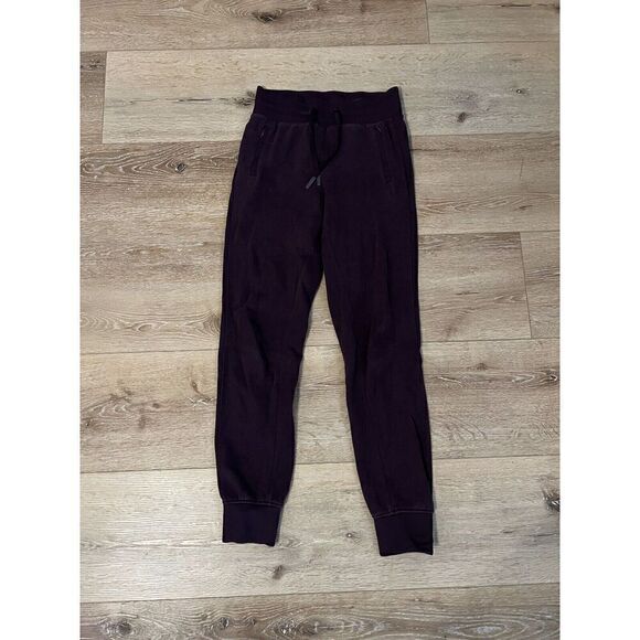 Lululemon Get Going Jogger 28.5" Pants Activewear Black Cherry Size 2 Maroon - Picture 1 of 3